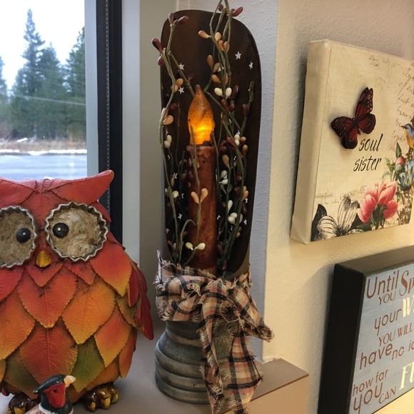 Rustic Country Candle, Farm Chic Flickering Flame